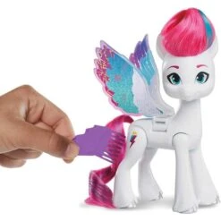Hasbro - My Little Pony - Muñeca My Little Pony Con Alas Sorpresa Y Accesorios, 5.5 Pulgadas ㅤ -Juguetería medias 1606