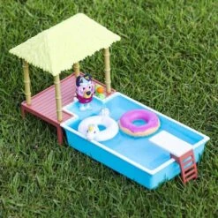 Famosa Bluey - Playset Piscina -Juguetería medias 1748