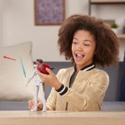 Los Vengadores - Valquiria - Figura Titan Hero -Juguetería medias 196