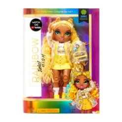 Rainbow High - Muñeca Sunny Madison -Juguetería medias 235